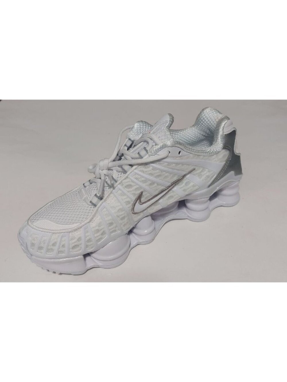 Nike Shox TL Low Top Sneakers Youth Mens 7 Womens 8.5 White Metallic Silver - Picture 3 of 9